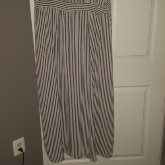 Plus Size Maxi Duster - Picture 4 of 4